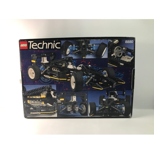 146 - Lego Technic 8880 The Super Car Built with Box, First released in 1994, Appears Complete, Includes I... 