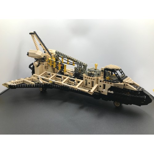 148 - Lego Technic 8480 Space Shuttle Built with Box, First released in 1996, Appears Complete, Includes I... 