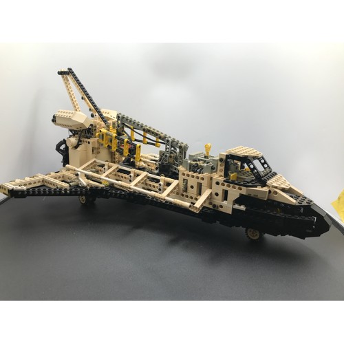 148 - Lego Technic 8480 Space Shuttle Built with Box, First released in 1996, Appears Complete, Includes I... 