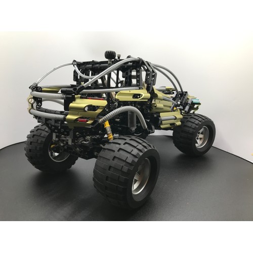 153 - Lego Technic 8466 4x4 Off-Roader Built with Box, First released in 2001, Appears Complete, Includes ... 