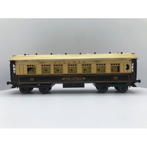 216 - A Hornby Series 0 Gauge Special Pullman Iolanthe and Arcadia Coaches, Arcadia with Corridor Coach Co... 