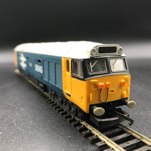 271 - A Lima Diesel Loco OO Gauge and Rake of Five Lima Intercity Coaches, Tested Runner; Lima 205142MWG C... 