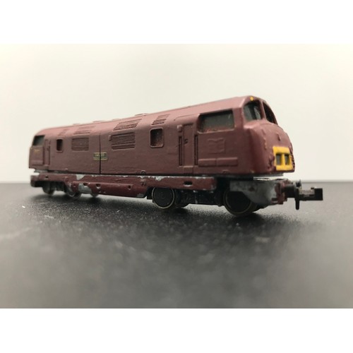 360 - A Hornby Minitrix 'N Gauge' Diesel Locomotive, Tested Runner, Minitrix N.206 Class 42 Warship, Bi-di... 