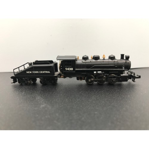 364 - A Bachmann 50570 'N gauge' American Steam Locomotive, Tested Runner, USRA 0-6-0 Switcher & Tender #1... 