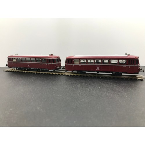 248 - Trix Powered Rail-car, twin cars HO Gauge, Tested Runner with bi-directional Lights, DB 798 724-1 an... 