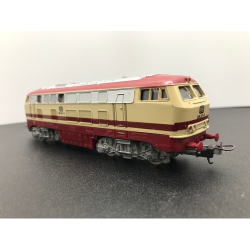 251 - Lima 1631 DB 218 217-8 Diesel Locomotive HO, with two complimenting coaches, Tested Runner, Unboxed ... 