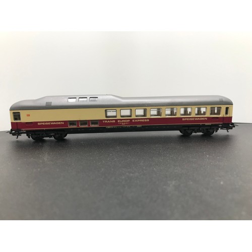 251 - Lima 1631 DB 218 217-8 Diesel Locomotive HO, with two complimenting coaches, Tested Runner, Unboxed ... 