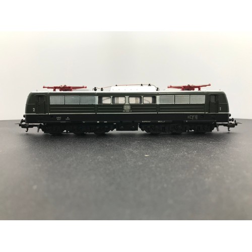 252 - Lima 208054 HO Green DB 151 002-3 Electric Loco with two vintage Fleischmann SBB Green Coaches, Test... 