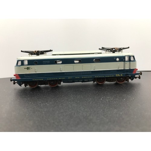 255 - Three Continental HO Locomotives, Tested Runners, Rivarossi Blue/Grey E444 027 Electric Loco with Pa... 