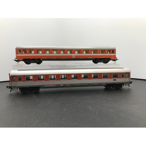 256 - Eight HO Gauge Continental Coaches, various Manufacturers, all but one in Ready-to-Roll state, inclu... 