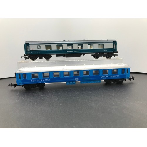 256 - Eight HO Gauge Continental Coaches, various Manufacturers, all but one in Ready-to-Roll state, inclu... 