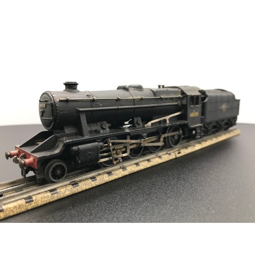 334 - Two Dublo 3-Rail Locomotives, EDL17 (31017) 0-6-0 Tank Loco 69567 Tested Runner Boxed (Good) with In... 