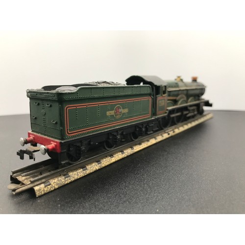 336 - Two Dublo 3-Rail Locomotives, EDLT20 4-6-0 7013 Loco & Tender 'Bristol Castle' Boxed (Good), Rings a... 