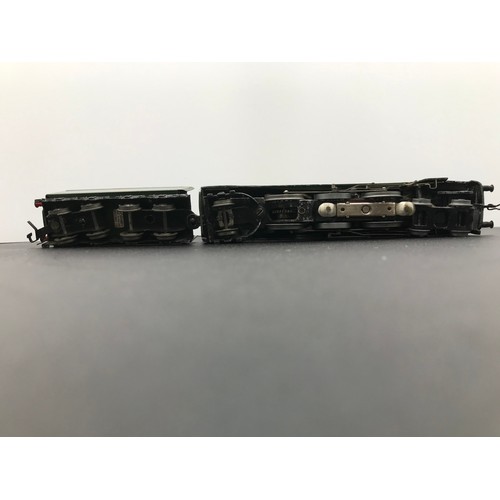 339 - Two Dublo 3-Rail Locomotives, Un-boxed 'Silver King' 4-6-2 60016 Tested Runner (Fair), Un-boxed 'Duc... 