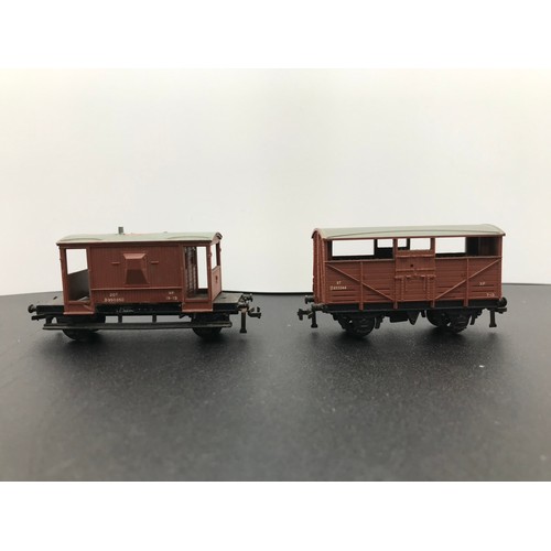 347 - Twenty-five Dublo Rolling-stock wagons, Boxed and un-boxed, Horse-transporter with Horse, includes B... 