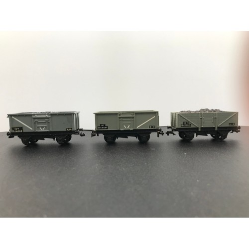 347 - Twenty-five Dublo Rolling-stock wagons, Boxed and un-boxed, Horse-transporter with Horse, includes B... 