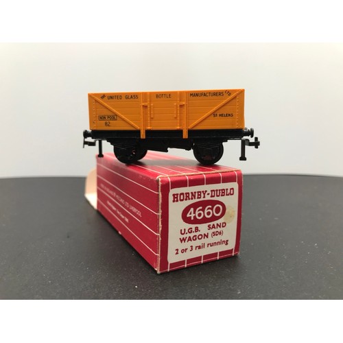 349 - Twenty-five Dublo Rolling-stock wagons, Boxed and un-boxed, including Saxa Salt, 4605 40 Ton Bogie W... 