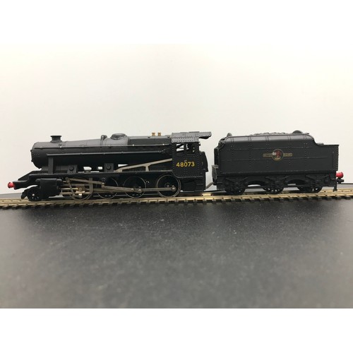 333 - Hornby Dublo 2-Rail 2224 Class 8F 2-8-0 48073 in BR black with late crest, not Original box (Fair), ... 