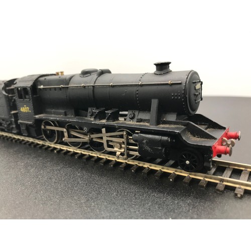 333 - Hornby Dublo 2-Rail 2224 Class 8F 2-8-0 48073 in BR black with late crest, not Original box (Fair), ... 