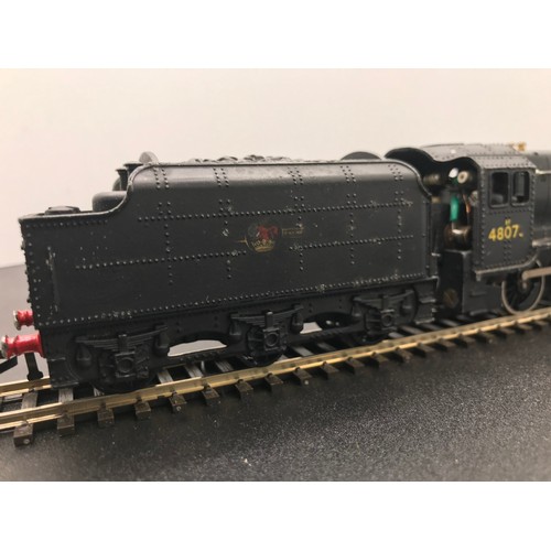 333 - Hornby Dublo 2-Rail 2224 Class 8F 2-8-0 48073 in BR black with late crest, not Original box (Fair), ... 