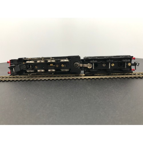 333 - Hornby Dublo 2-Rail 2224 Class 8F 2-8-0 48073 in BR black with late crest, not Original box (Fair), ... 