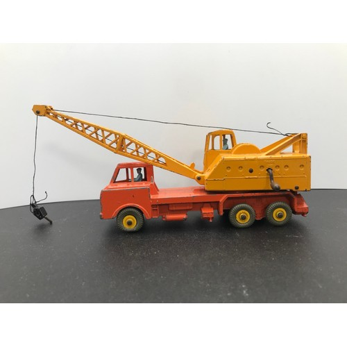 33 - Dinky Supertoys 972 20-Ton Lorry Mounted Crane 