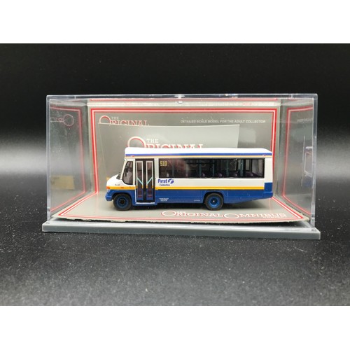 27 - Eight Corgi original Omnibus series Single Deckers in Original Cases, 1:76 scale, 42804 Dennis Dart ... 