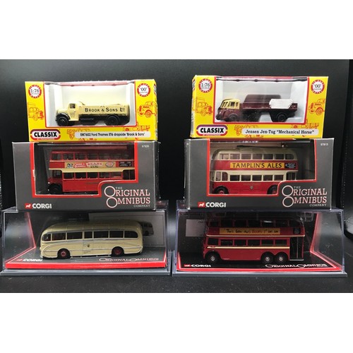 28 - Four Corgi Original Omnibus 1:76 scale and Two OO Classic Transport Treasures in Cases, 43701 Q1 Tro... 