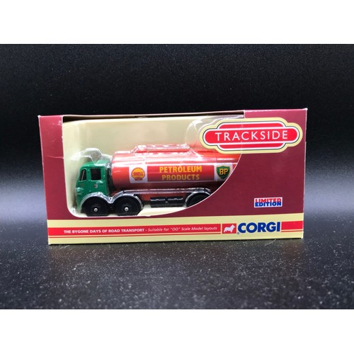 35 - One Days Gone Showmans Dodgems and Seven Trackside OO Gauge Die-cast Vehicles, DG112003 Scammell Tra... 