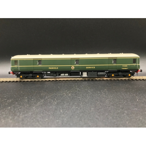 291 - Heljan 89001 Class 128 DPU Parcels Service OO Loco W55993 in Green with Speed Whiskers