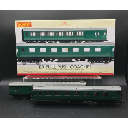 294 - Hornby R4534 BR Pull-Push Coach Pack OO Gauge, BR Maunsell Second Open Coach and BR Maunsell Brake C... 