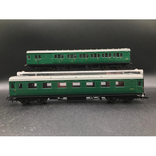 294 - Hornby R4534 BR Pull-Push Coach Pack OO Gauge, BR Maunsell Second Open Coach and BR Maunsell Brake C... 