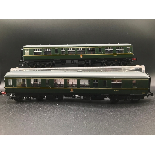 297 - Bachmann 32-516 Derby Leightweight Two Car DMU BR Green with Speed Whiskers, OO Gauge, Tested Runner... 