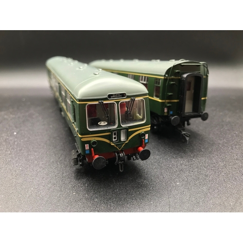 298 - Bachmann 31-326 Class 105 Two Car DMU BR Green with Speed Whiskers, OO Gauge, Tested Runner, DCC rea... 