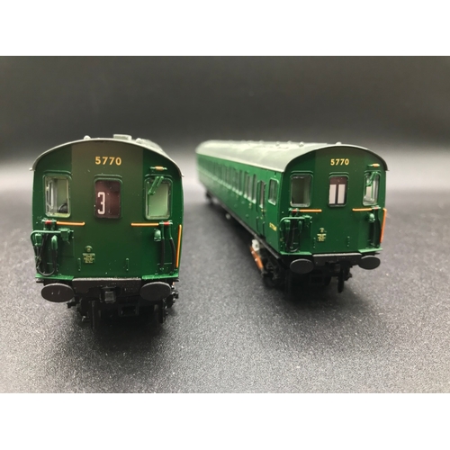 301 - Bachmann 31-376 2EPB EMU 5770 Late SR Multiple Unit Green, OO Gauge, Tested Runner, DCC Ready, Boxed... 