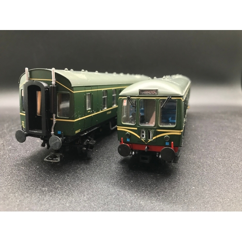 302 - Bachmann 32-900 Class 108 DMU 2 Car BR Green with Speed Whiskers, OO Gauge, Tested Runner, DCC Ready... 