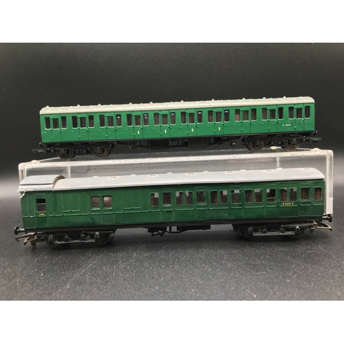 309 - Three OO Gauges Southern Railway Coaches, Two Lima, the Guards Coach kit-built, 'Ready-to-roll' cond... 