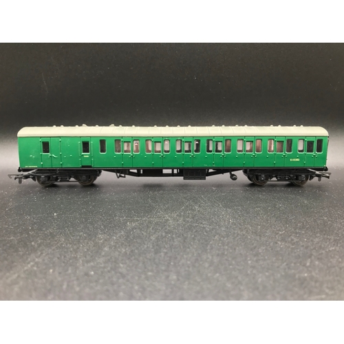 309 - Three OO Gauges Southern Railway Coaches, Two Lima, the Guards Coach kit-built, 'Ready-to-roll' cond... 