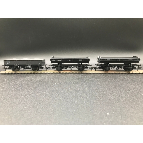 325 - Seven OO Rolling-Stock, including Hornby R6432 Shark brake van in engineers black - Stratford depot ... 