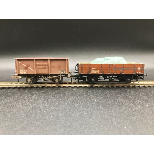 326 - Nine OO interesting Rolling Stock, includes GW Brown metal kit wagon, each other wagon with loads as... 