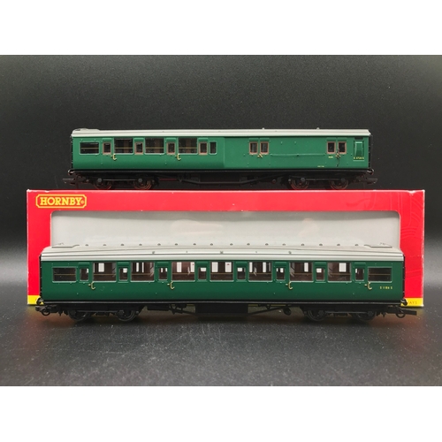 327 - Two Hornby OO SR Maunsell Green Coaches, includes Boxed R4395A and un-Boxed R4302C SR Corridor 3rd C... 