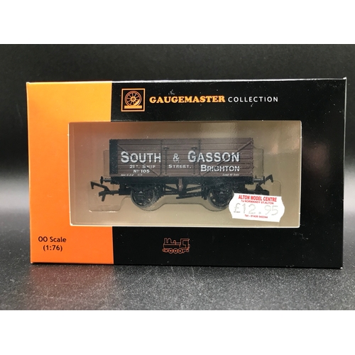 329 - 15 OO Gauge Boxed Rolling-stock various manufacturers, Bachmann 38-526W, 39-550, 39-530, 38-326, 33-... 