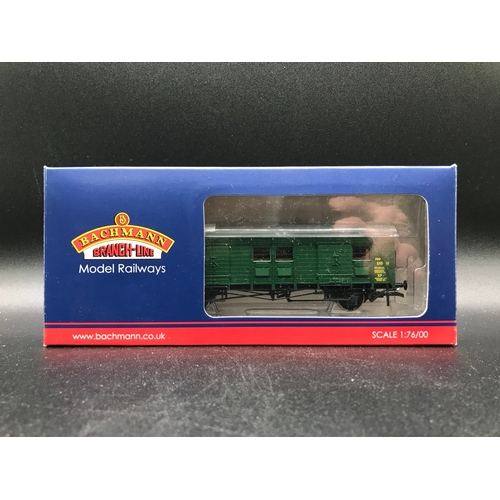 329 - 15 OO Gauge Boxed Rolling-stock various manufacturers, Bachmann 38-526W, 39-550, 39-530, 38-326, 33-... 