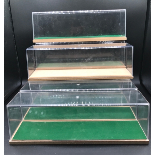 67 - Seven Display Cases with Bases (350w x 80d x 105 h mm), Six with Green baize, One with cork base; id... 