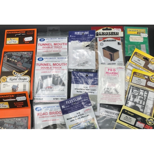 124 - Ex-shop Stock N Scale Model Railway Kits, includes Gaugemaster, Fleetline, Ancorton Models and other... 