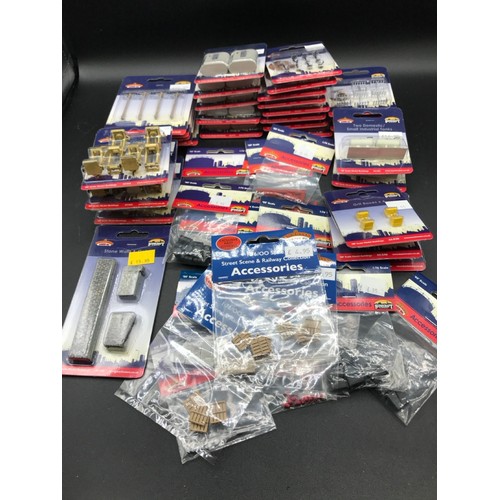 444 - Ex-shop Stock of Bachmann Scenecraft items, New Sealed, 47 Items including, 44-555 Stone Walls (1), ... 