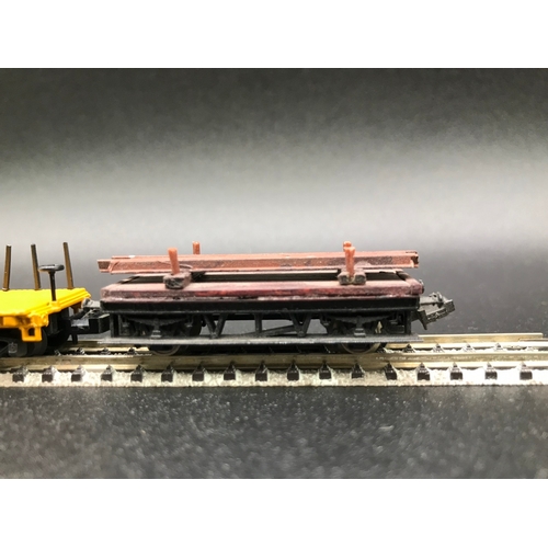 377 - Six 'N' gauge Container and Flat-bed Wagons, Fleischmann (3), Trix (2), Lima (1), 'Ready-to-roll' - ... 