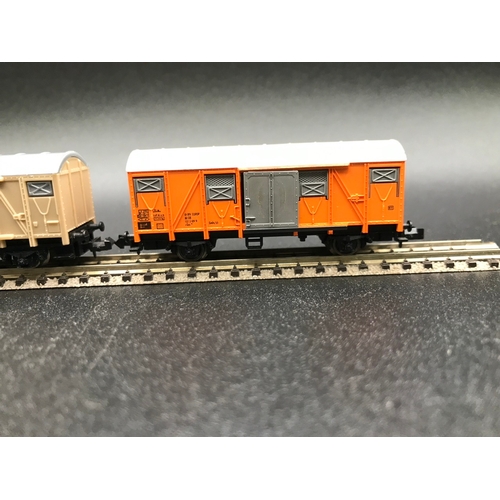 382 - Six 'N' Gauge Wagons 'Ready-to-Roll' Fleischmann (1), Lima (5), Doors tested - Good (6) 300g