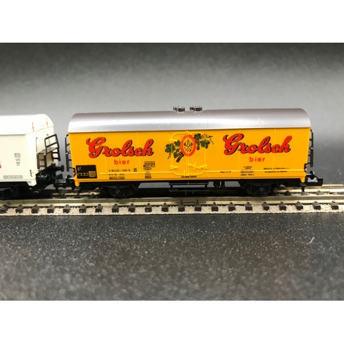 383 - Six 'N' Gauge Continental Beer Wagons, Fleischmann (5), Trix (1), 'Ready-to-roll' - Good (6) 300g