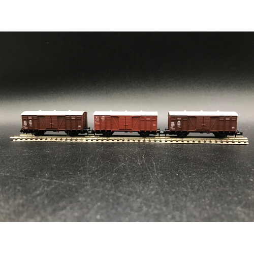 385 - Nine 'N' gauge Rolling Stock, including Trix Crane, Trix (8), Peco (1), 'Ready-to-roll' - Good (9) 4... 